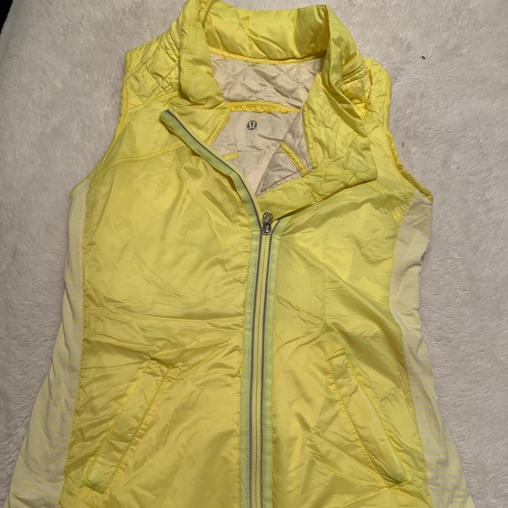Lululemon yellow puffer vest